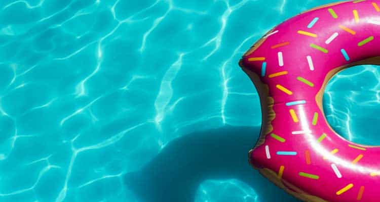 How to Inflate a Pool Without a Pump