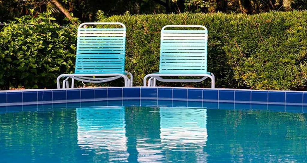 Best Lounge Chairs for Pool